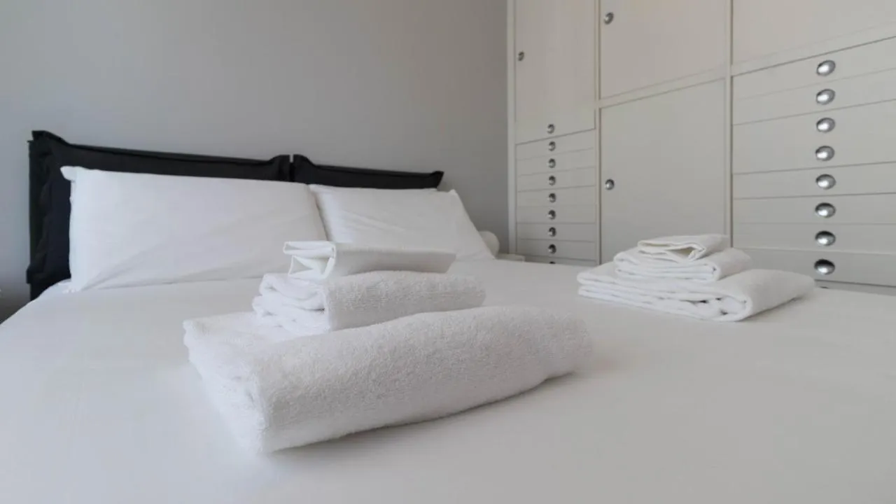 Italianway - Sabotino 19 Apartman Milánó 0*,